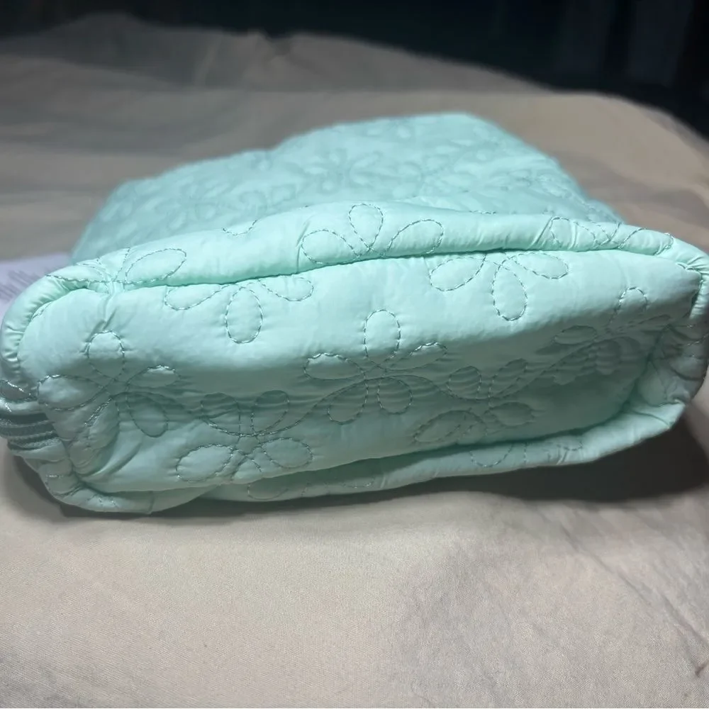 New Pastel Green Floral Quilted Cosmetic Zipper Pouch Travel Accessory NWT 8”x9”